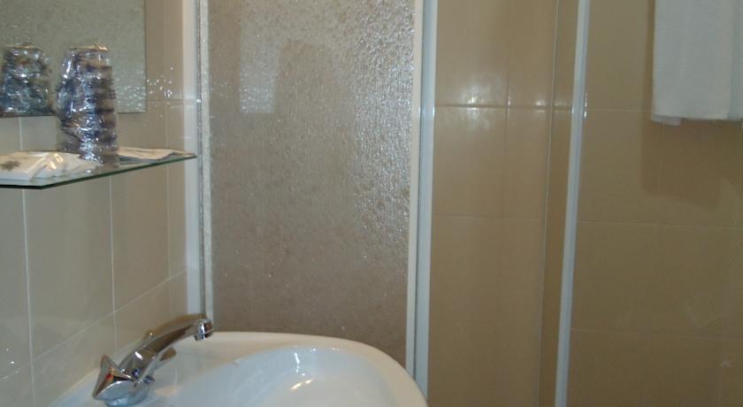 Residencial Coroa D'Ouro Hotel Fatima Room photo